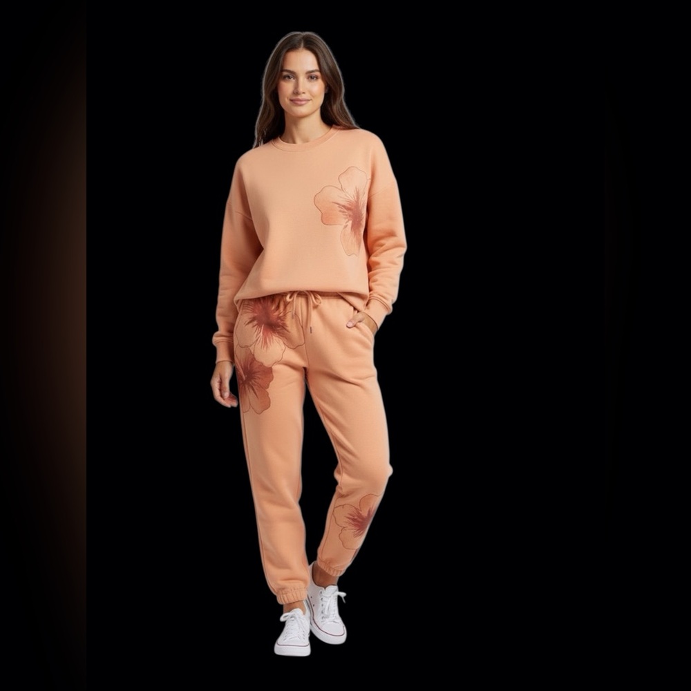 EUC....Juniors' Wild Fable sweatshirt and joggers